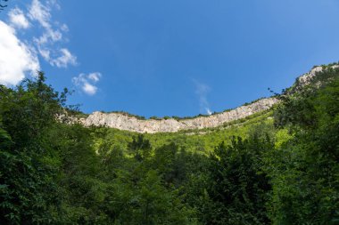 Iskar Gorge ve Vazov iz, koca Balkan Dağları, Bulgaristan ile manzara