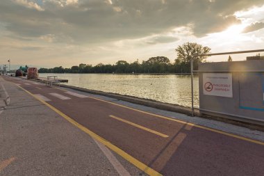 Plovdiv, Bulgaristan-5 Temmuz 2018: kürek mekan günbatımı Panorama City, Plovdiv, Bulgaristan