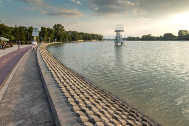 Plovdiv, Bulgaristan-5 Temmuz 2018: kürek mekan günbatımı Panorama City, Plovdiv, Bulgaristan