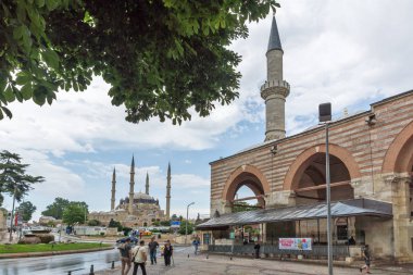 Edirne, Türkiye - 26 Mayıs 2018: Eski Camii Camii Edirne şehri, Doğu Trakya, Türkiye'nin merkezi