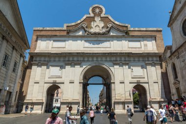 Rome, İtalya - 22 Haziran 2017: Şaşırtıcı Panorama için Piazza del Popolo City Roma, İtalya