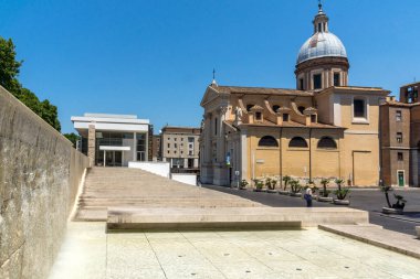 Roma, İtalya - 22 Haziran 2017: Chiesa di San Rocco görünümünü şaşırtıcı tüm Augusteo Roma, İtalya