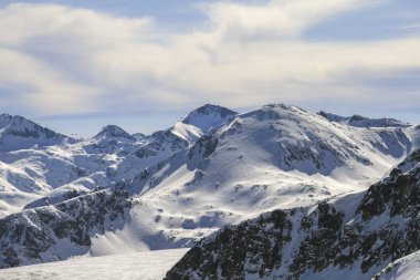 Todorka tepe, Bulgaristan üzerinden Pirin Dağı Kış manzarası