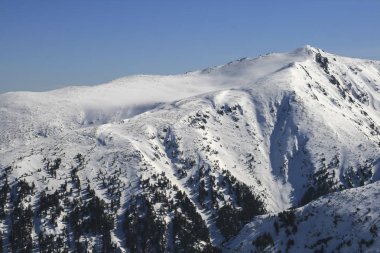Todorka tepe, Bulgaristan üzerinden Pirin Dağı Kış manzarası