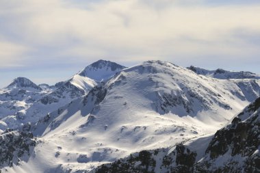 Todorka tepe, Bulgaristan üzerinden Pirin Dağı Kış manzarası