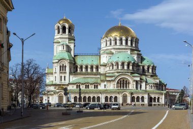 Sofia, Bulgaristan - 17 Mart 2018: Sofya, Bulgaristan Alexander Nevski Katedrali Saint görünümünü şaşırtıcı