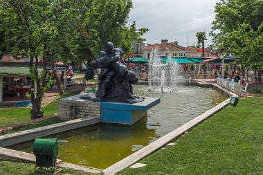 Edirne, Turkey - 26 Mayıs 2018: Edirne şehri, Doğu Trakya, Türkiye'nin ortasındaki tipik sokak