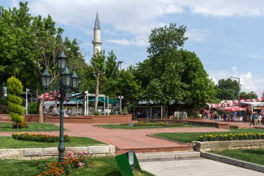 Edirne, Turkey - 26 Mayıs 2018: Edirne şehri, Doğu Trakya, Türkiye'nin ortasındaki tipik sokak