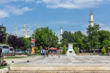 Edirne, Turkey - 26 Mayıs 2018: Edirne şehri, Doğu Trakya, Türkiye'nin ortasındaki tipik sokak