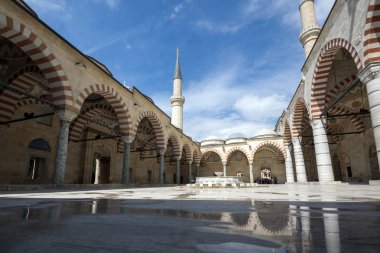 Edirne, Türkiye - 26 Mayıs 2018: Uc Serefeli Camii Edirne şehri, Doğu Trakya, Türkiye'nin Merkez Camii