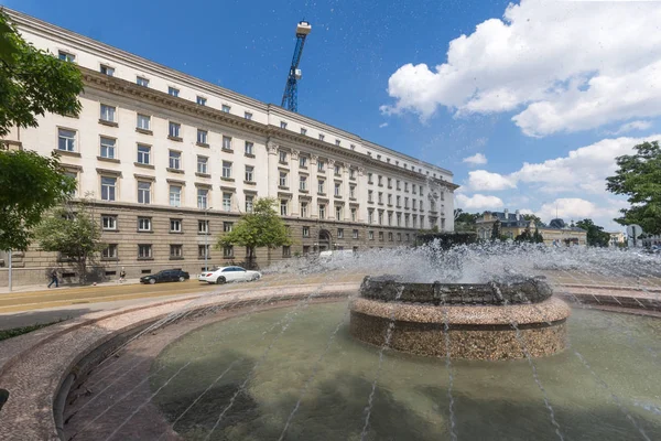 Sofia Bulgaria May 2018 Fountain Atanas Burov Square Sofia Bulgaria — Stock Photo, Image