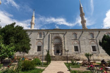 Edirne, Türkiye - 26 Mayıs 2018: Dışında görüntülemek Uc Serefeli Camii'nin Camii Edirne şehri, Doğu Trakya, Türkiye Merkezi