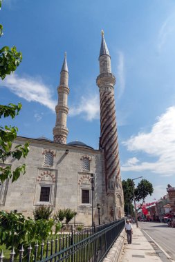 Edirne, Türkiye - 26 Mayıs 2018: Dışında görüntülemek Uc Serefeli Camii'nin Camii Edirne şehri, Doğu Trakya, Türkiye Merkezi