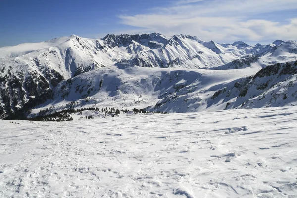Zima Krajobraz Wzgórz Pokrytych Śniegiem Góry Pirin Widok Mpm Bułgaria — Zdjęcie stockowe