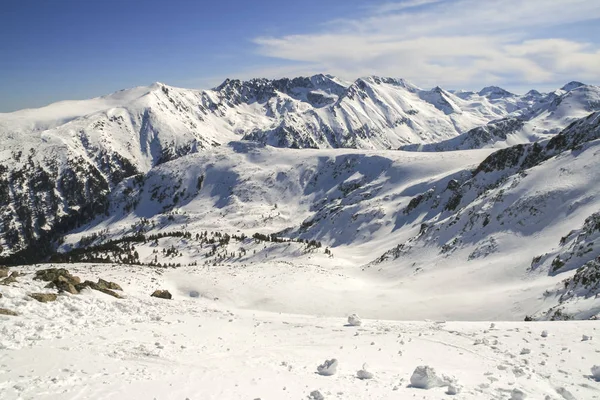 Kış Manzara Pirin Dağı Karla Kaplı Tepeler Ile Todorka Tepe — Stok fotoğraf