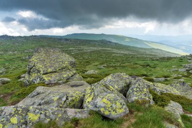 Cherni Vrah tepe, Sofya şehir bölge, Bulgaristan üzerinden Vitosha Dağı manzarası