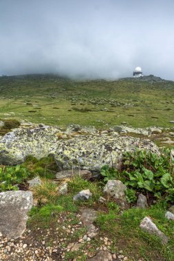 Cherni Vrah tepe, Sofya şehir bölge, Bulgaristan üzerinden Vitosha Dağı manzarası
