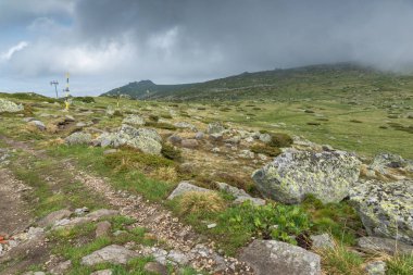 Cherni Vrah tepe, Sofya şehir bölge, Bulgaristan üzerinden Vitosha Dağı manzarası