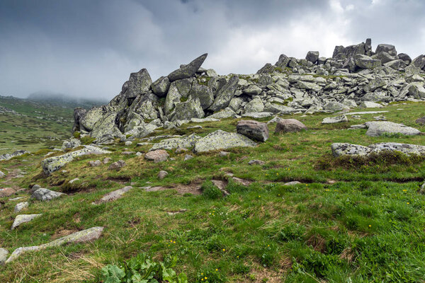 Пейзаж горы Витоша с пика Черни Вра, Софийский район, Болгария
