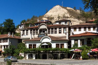 Melnik, Bulgaristan - 7 Eylül 2017: Ondokuzuncu yüzyıl eski evlerde kasaba, Melnik, bölge Yukarı Cuma, Bulgaristan