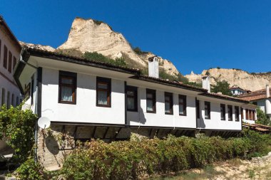Melnik, Bulgaristan - 7 Eylül 2017: Ondokuzuncu yüzyıl eski evlerde kasaba, Melnik, bölge Yukarı Cuma, Bulgaristan