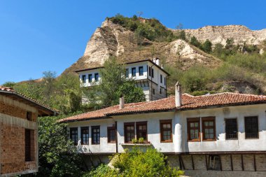 Melnik, Bulgaristan - 7 Eylül 2017: Ondokuzuncu yüzyıl eski evlerde kasaba, Melnik, bölge Yukarı Cuma, Bulgaristan