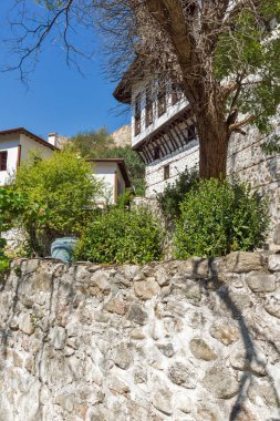 Melnik, Bulgaristan - 7 Eylül 2017: Ondokuzuncu yüzyıl eski evlerde kasaba, Melnik, bölge Yukarı Cuma, Bulgaristan