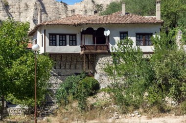 Melnik, Bulgaristan - 7 Eylül 2017: Ondokuzuncu yüzyıl eski evlerde kasaba, Melnik, bölge Yukarı Cuma, Bulgaristan