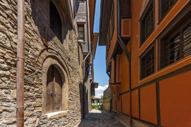 Plovdiv, Bulgaristan - 5 Temmuz 2018: Plovdiv, Bulgaristan şehrin eski şehirde Bulgar canlanma süre evlerden