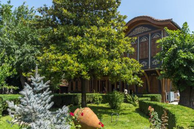 Plovdiv, Bulgaristan - 5 Temmuz 2018: Plovdiv, Bulgaristan şehrin eski şehirde Bulgar canlanma süre evlerden