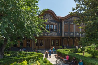 Plovdiv, Bulgaristan - 5 Temmuz 2018: Plovdiv, Bulgaristan şehrin eski şehirde Bulgar canlanma süre evlerden