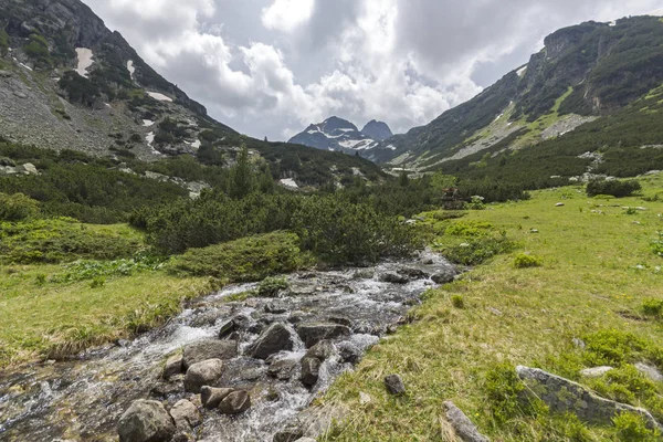 Pemandangan Musim Panas Puncak Malyovitsa Dan Sungai Malyoviska Gunung Rila — Stok Foto