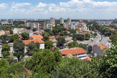 Plovdiv, Bulgaristan - 5 Temmuz 2018: Nebet Tepe tepe, Bulgaristan Plovdiv şehirden panoramik cityscape