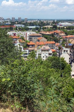 Plovdiv, Bulgaristan - 5 Temmuz 2018: Nebet Tepe tepe, Bulgaristan Plovdiv şehirden panoramik cityscape