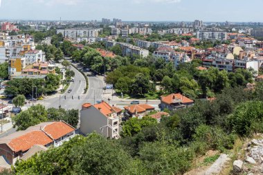 Plovdiv, Bulgaristan - 5 Temmuz 2018: Nebet Tepe tepe, Bulgaristan Plovdiv şehirden panoramik cityscape