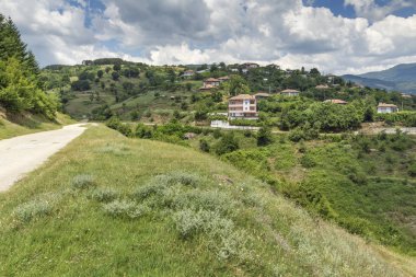 Panorama Gega Köyü ve Ograzhden dağ, Blagoevgrad bölge, Bulgaristan