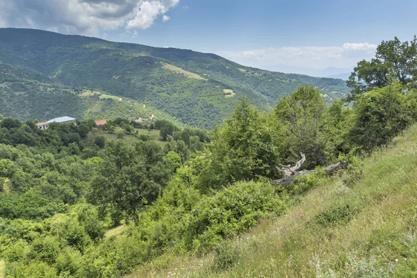 Panorama Gega Köyü ve Ograzhden dağ, Blagoevgrad bölge, Bulgaristan