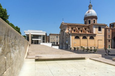 Roma, İtalya - 22 Haziran 2017: Chiesa di San Rocco görünümünü şaşırtıcı tüm Augusteo Roma, İtalya