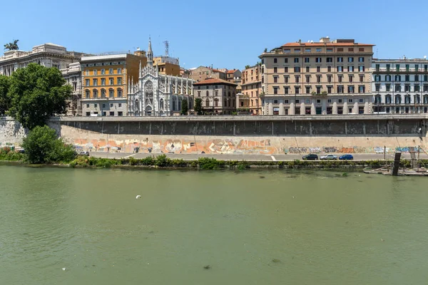 Roma Itália Junho 2017 Vista Panorâmica Incrível Rio Tibre Cidade — Fotografia de Stock