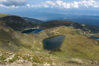 Yaz görünümü ve gözyaşı göz göller, Rila Dağı, yedi Rila göller, Bulgaristan