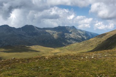 Rila Mountan yedi Rila göller, Bulgaristan yakınındaki görünümünü yaz