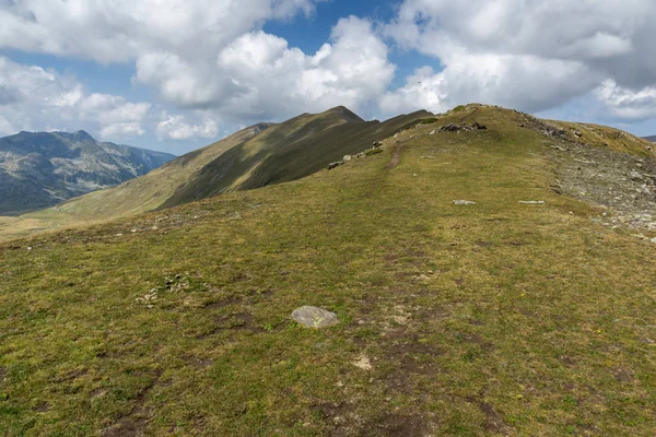 Rila Mountan yedi Rila göller, Bulgaristan yakınındaki görünümünü yaz