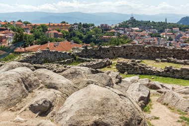 Plovdiv, Bulgaristan - 5 Temmuz 2018: Panoramik şehir Plovdiv Nebet Tepe Hill, Bulgaristan