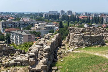 Plovdiv, Bulgaristan - 5 Temmuz 2018: Panoramik şehir Plovdiv Nebet Tepe Hill, Bulgaristan