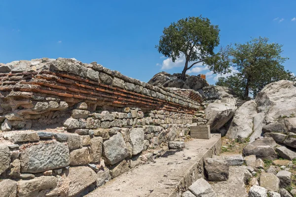 Plovdiv, Bulgaristan - 5 Temmuz 2018: Panoramik şehir Plovdiv Nebet Tepe Hill, Bulgaristan
