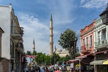 Edirne, Türkiye - 26 Mayıs 2018: Alışveriş yayalara Edirne şehri, Doğu Trakya, Türkiye'nin merkezi