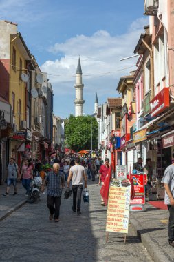 Edirne, Türkiye - 26 Mayıs 2018: Alışveriş yayalara Edirne şehri, Doğu Trakya, Türkiye'nin merkezi