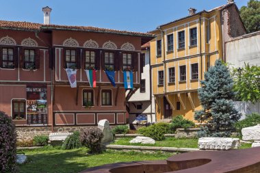 Plovdiv, Bulgaristan - 5 Temmuz 2018: On dokuzuncu yüzyılda evlerde mimari ve tarihi eski şehir şehir Plovdiv, Bulgaristan rezerv