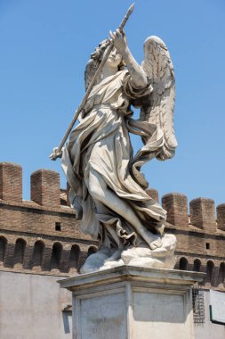 Rome, İtalya - 22 Haziran 2017: Mimari detay St. Angelo Köprüsü şehir Roma, İtalya