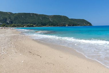 Agios Ioanis Plajı mavi suları, Lefkada, Ionian Islands, Yunanistan ile deniz manzarası